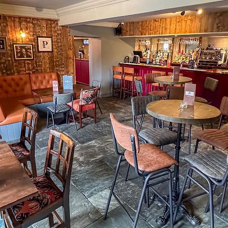פלימות' The George Inn Plympton מראה חיצוני תמונה
